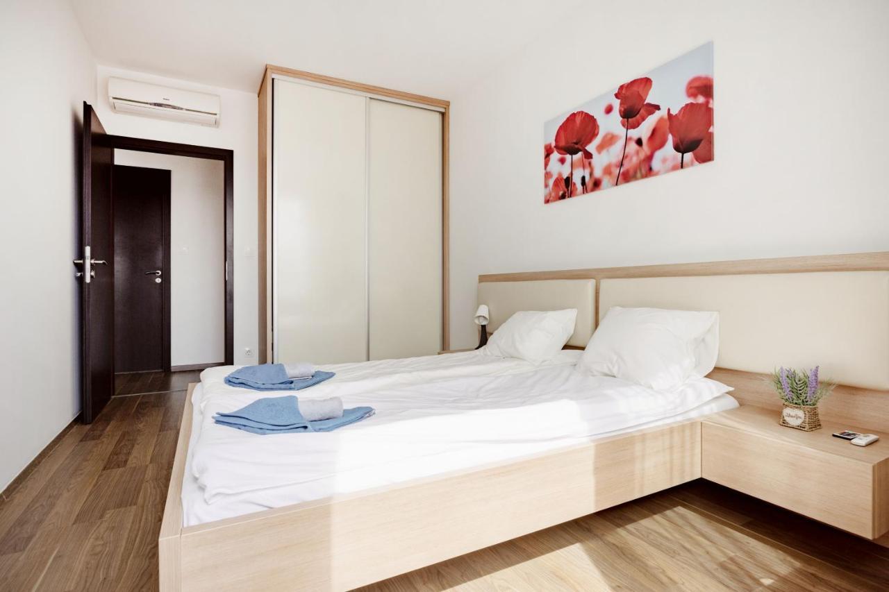 Appartamento Corvin Promenade 2f Apartment, Downtown Budapest